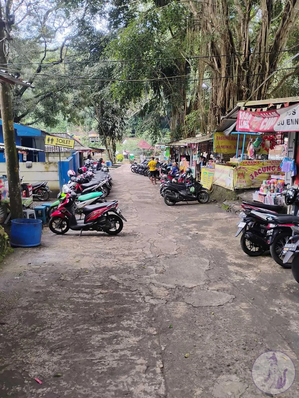 area parkir di senjoyo